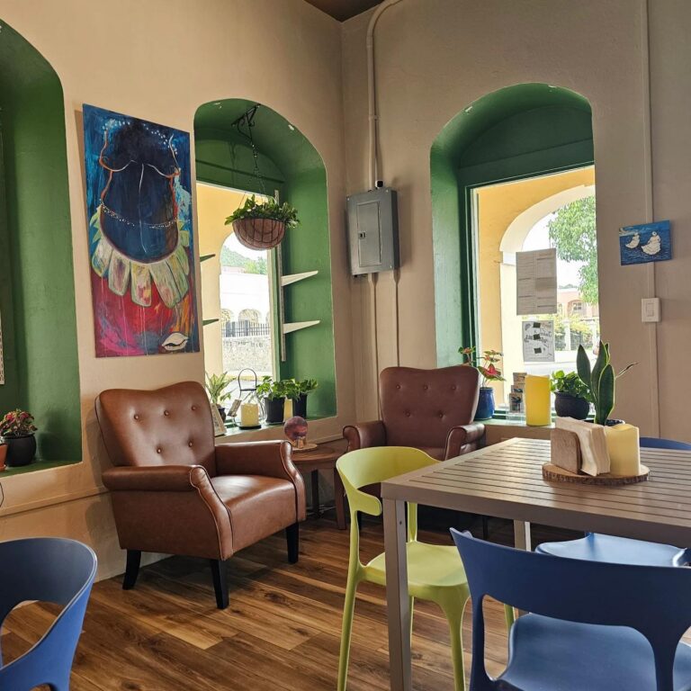 crucian cafe9 768x768